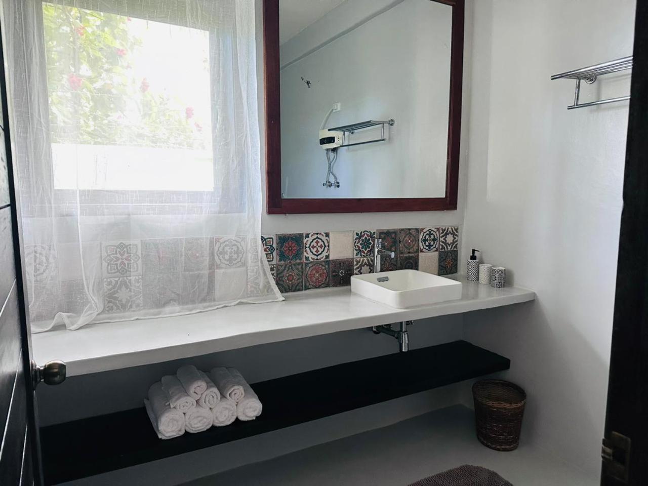 Parrots Boutique Resort San Vicente  Eksteriør billede