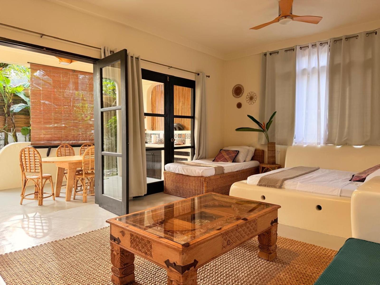 Parrots Boutique Resort San Vicente  Eksteriør billede